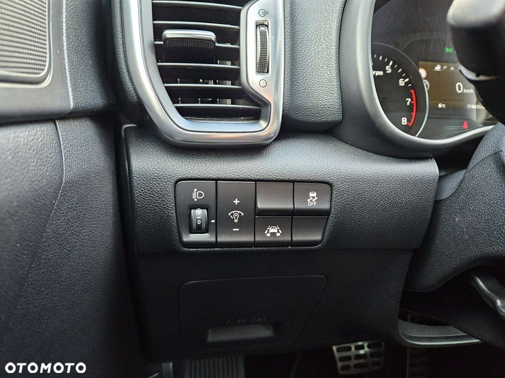 Kia Sportage 1.6 T-GDI AWD DCT GT LINE - 35