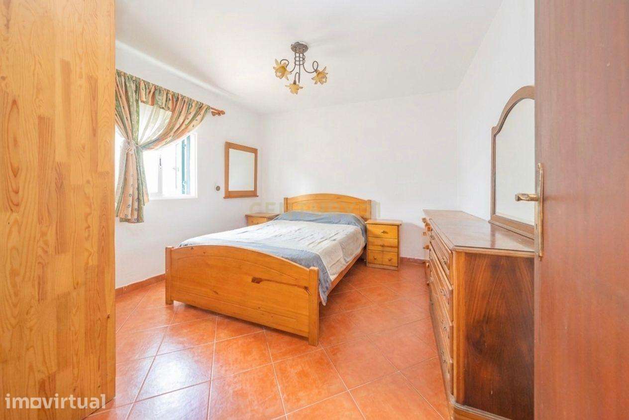Moradia T2 com Terraço, Quintal e Vista Rio no Casal das Figueiras, Se - Grande imagem: 5/31