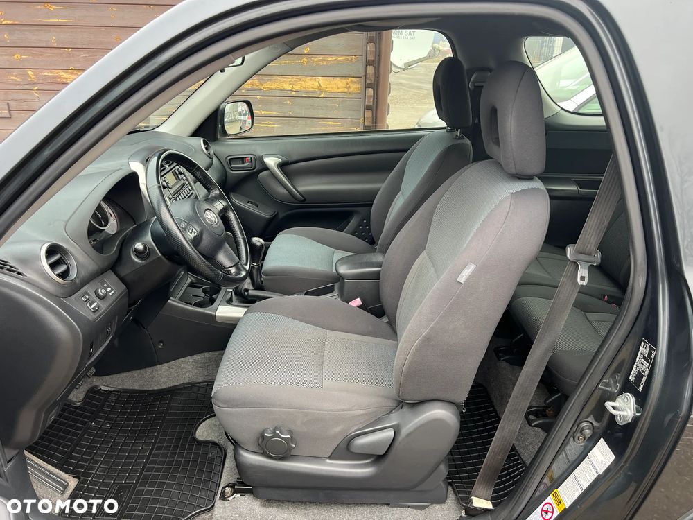 Toyota RAV4 4x4 Sol - 13