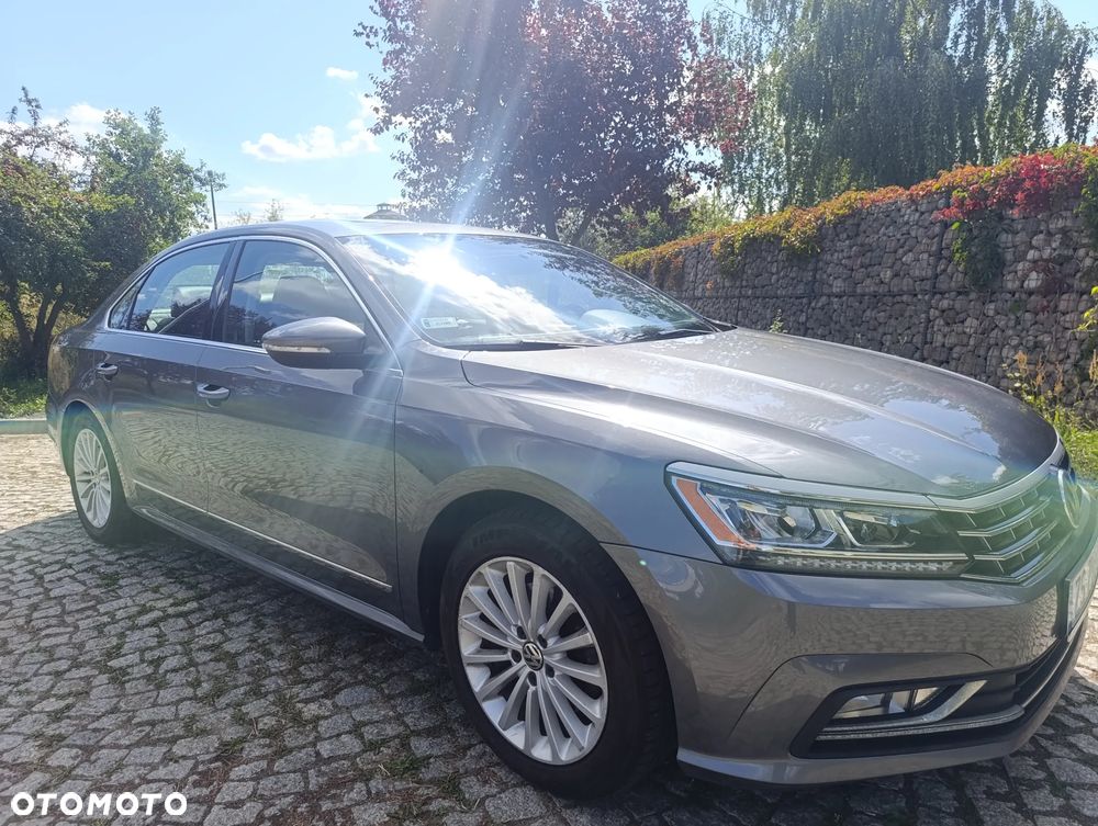 Volkswagen Passat 1.8 TSI BMT Highline DSG - 11