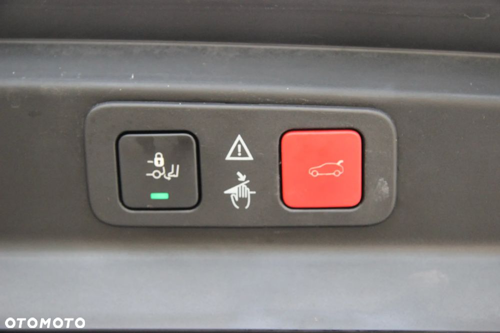 Peugeot 5008 BlueHDI 180 EAT8 GT - 25