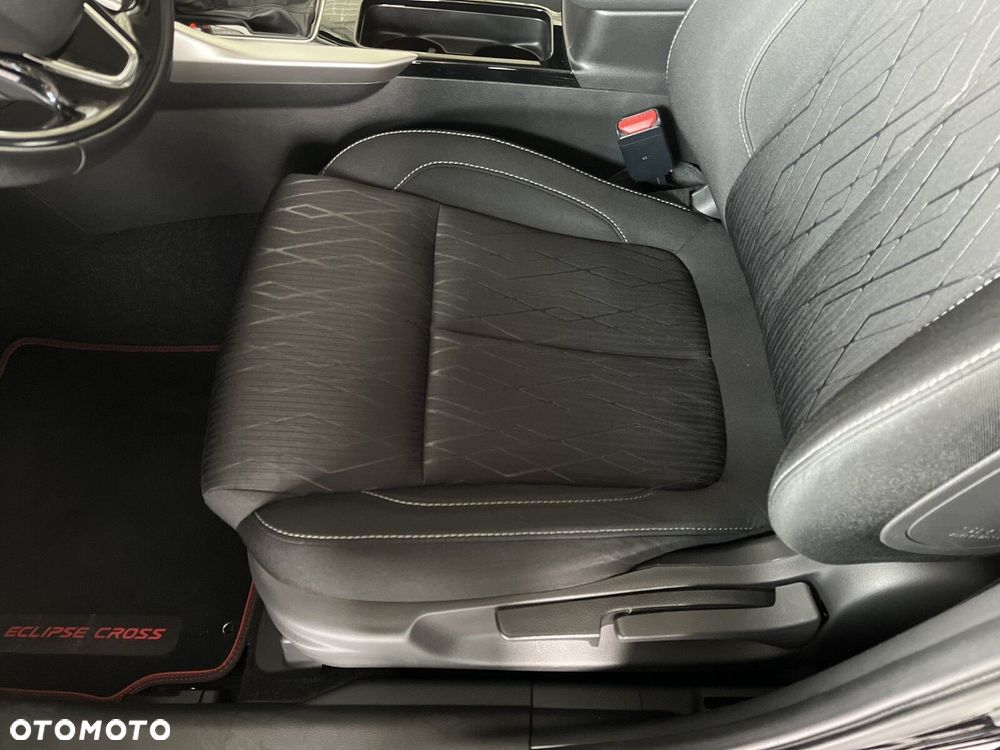 Mitsubishi Eclipse Cross 1.5 T GPF Intense CVT - 13