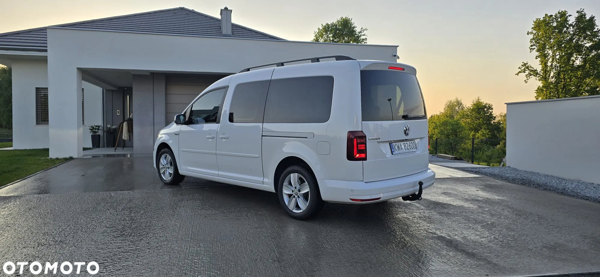 Volkswagen Caddy Maxi 2.0 TDI Comfortline DSG - 17