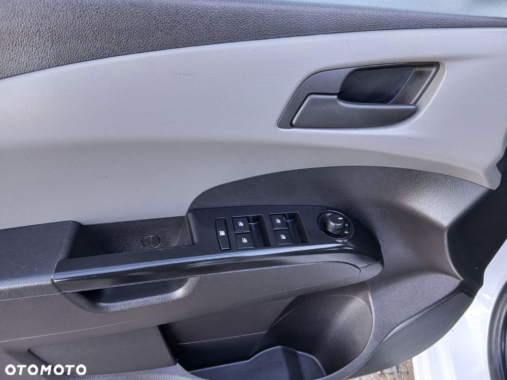 Chevrolet Aveo 1.4 16V LT - 16