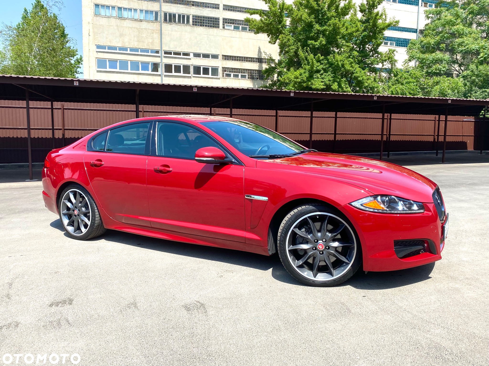 Jaguar XF 3.0 T AWD R-Sport - 5