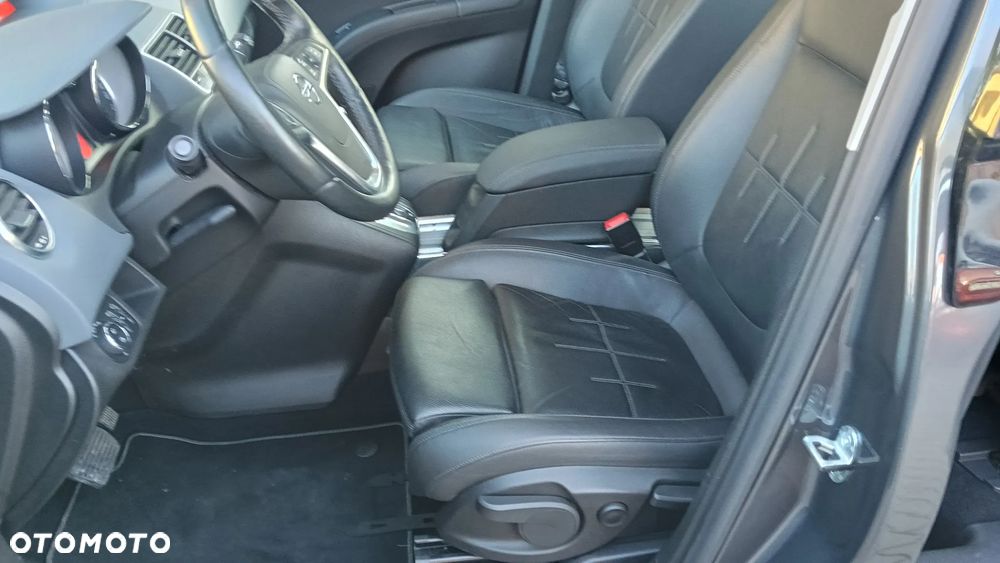 Opel Meriva 1.7 CDTI Cosmo - 24