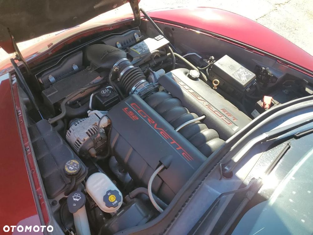 Chevrolet Corvette - 11