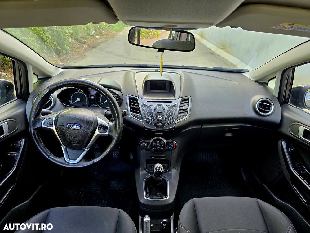 Ford Fiesta - 7