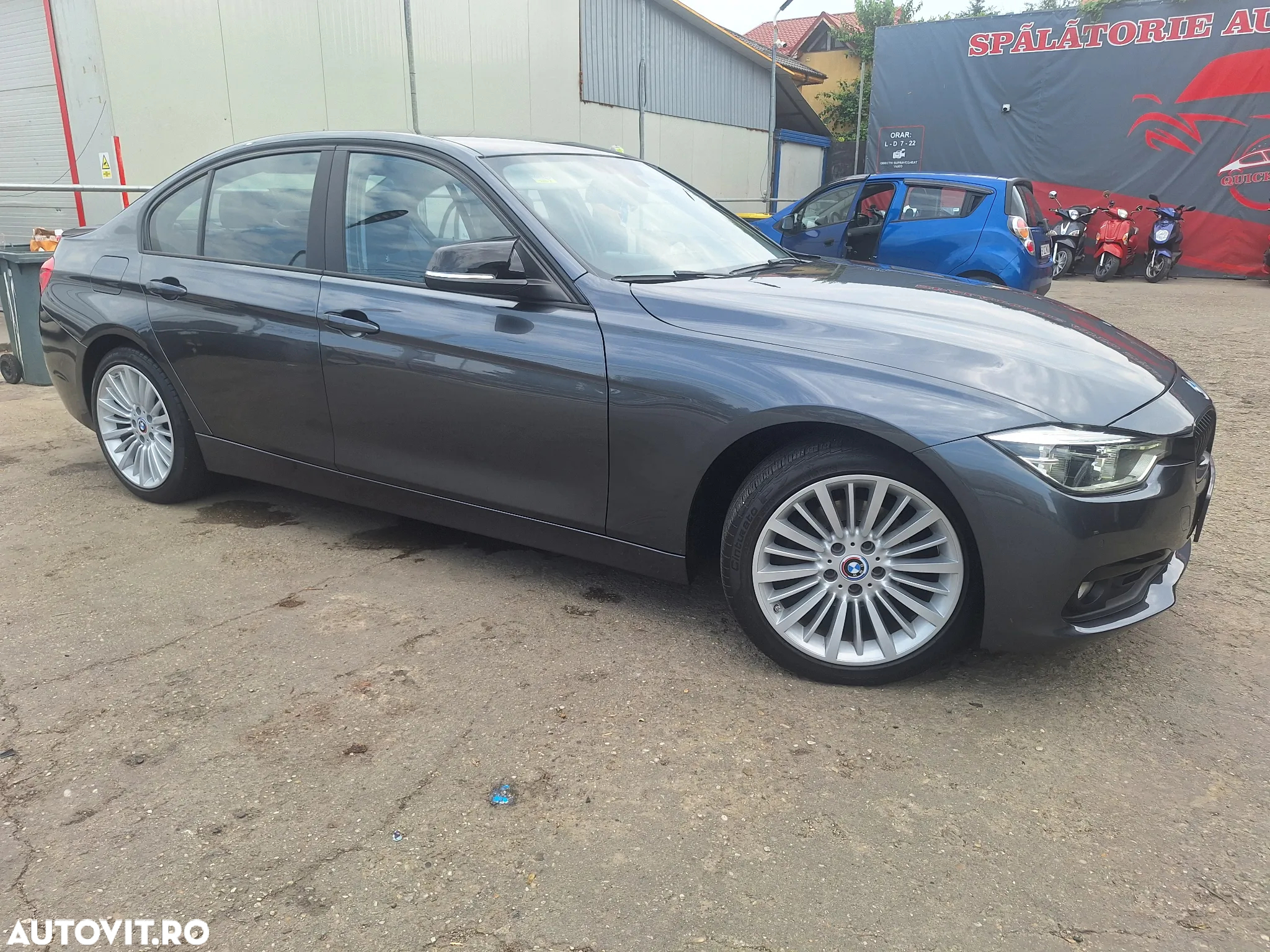 BMW Seria 3 - 12