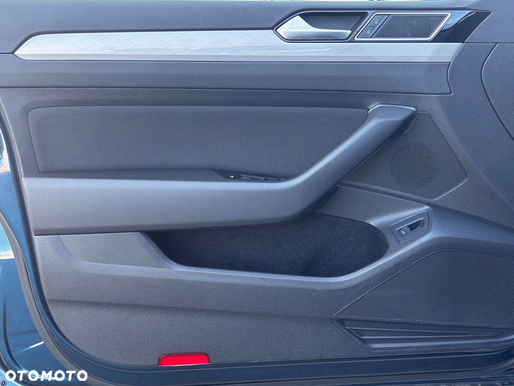 Volkswagen Passat Variant 2.0 TDI EVO Business DSG - 12