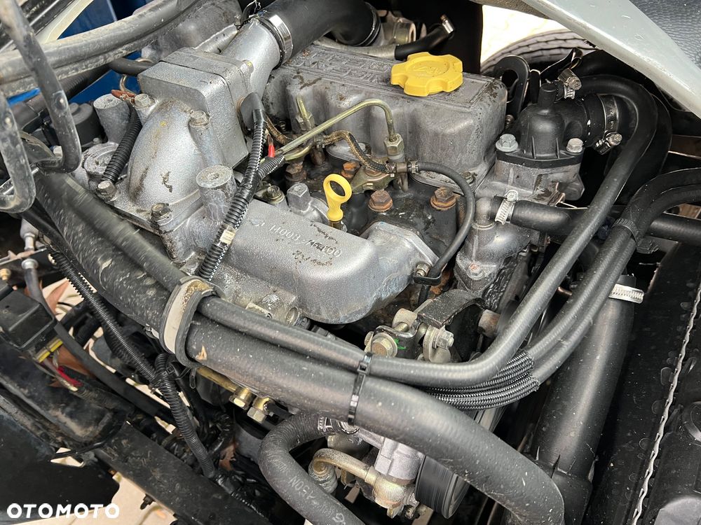Nissan CABSTAR - 18