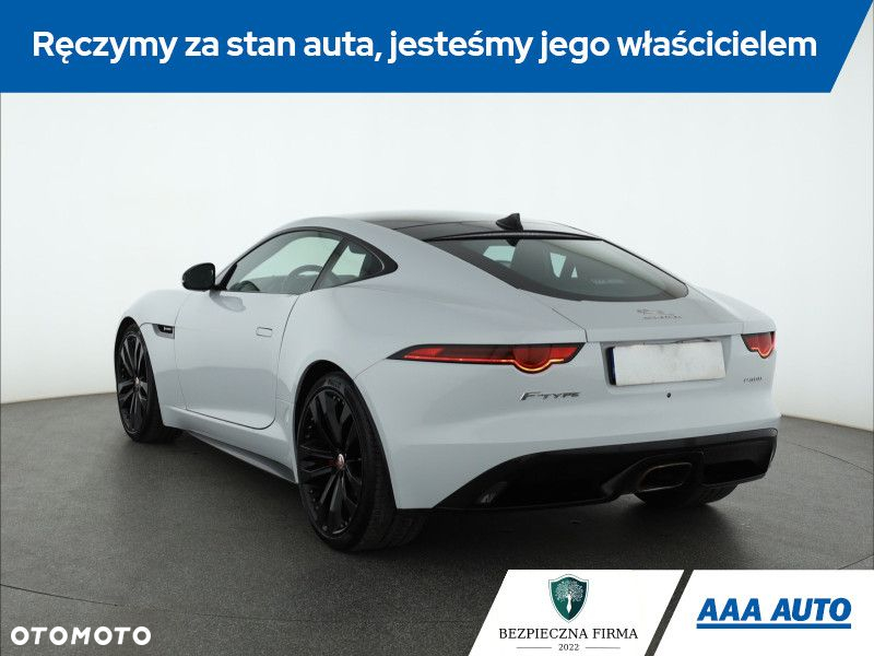 Jaguar F-Type - 5