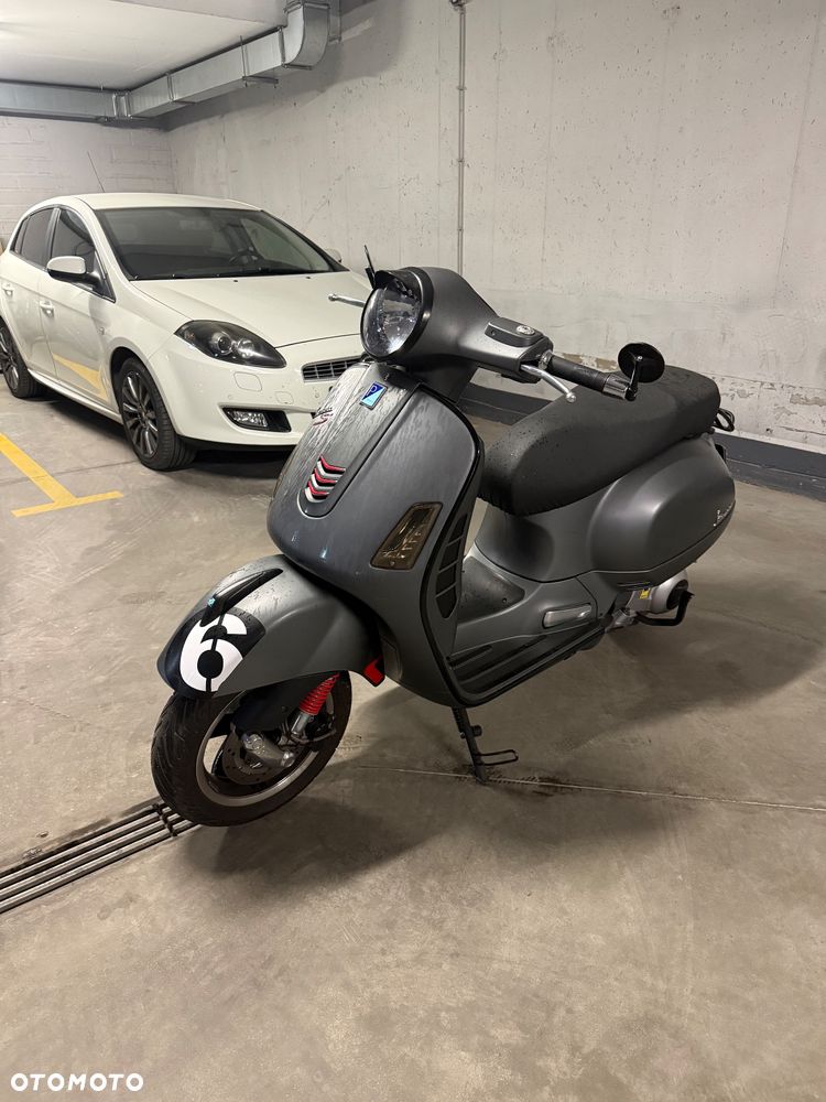 Vespa GTS - 1