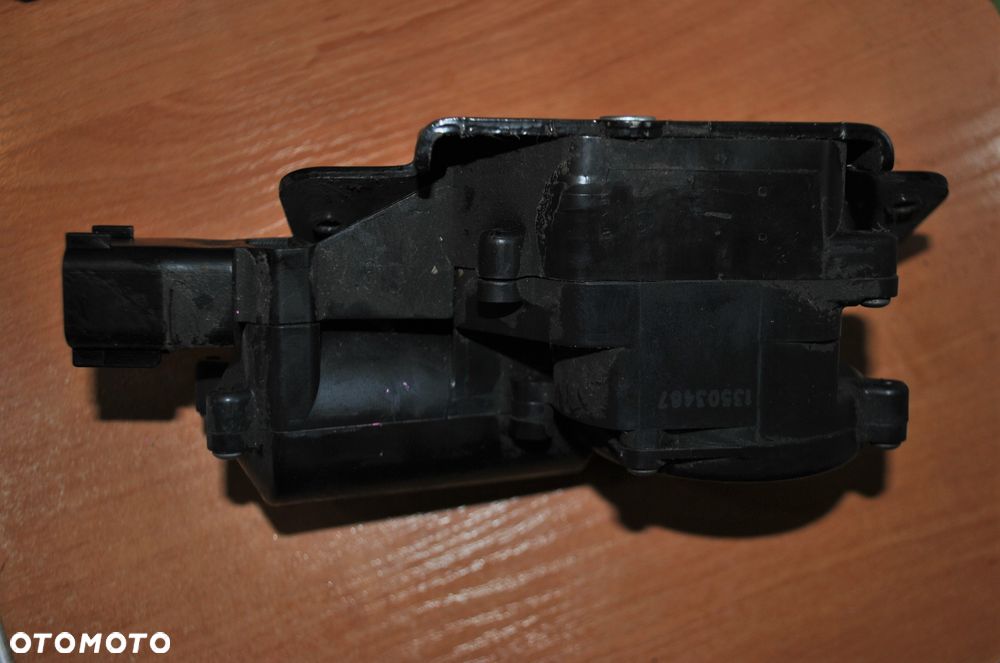 Zamek klapy bagażnika Opel Insignia - 3