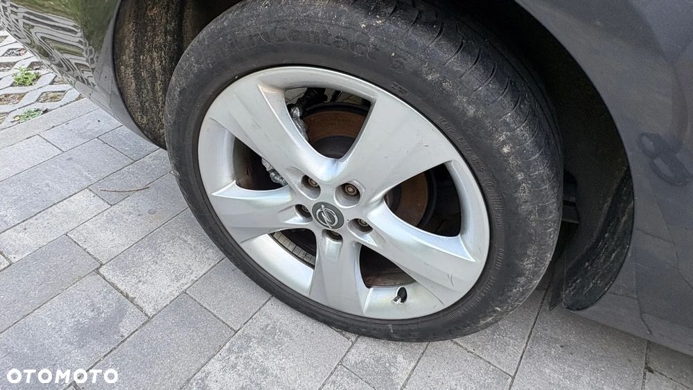 Opel Astra 1.4 Turbo Cosmo - 24
