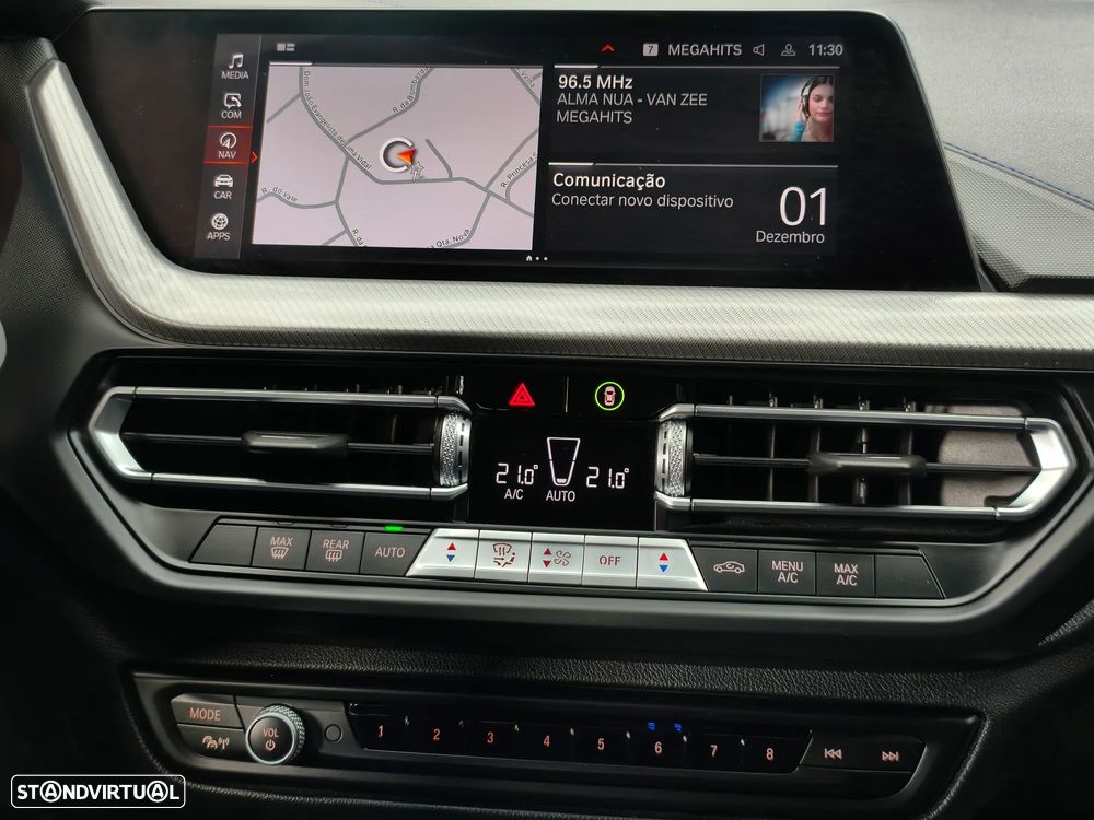 BMW 118 i Pack Desportivo M Auto - 52