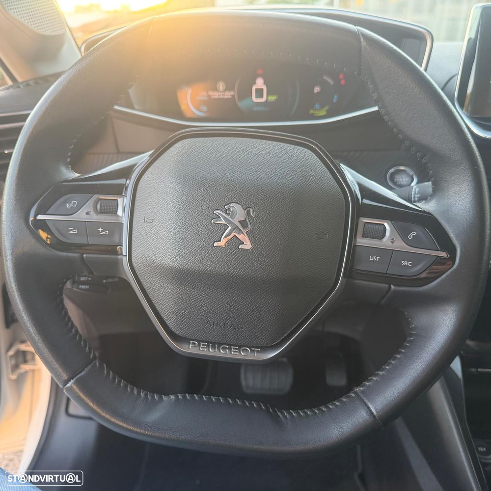 Peugeot e-208 Allure+ - 44