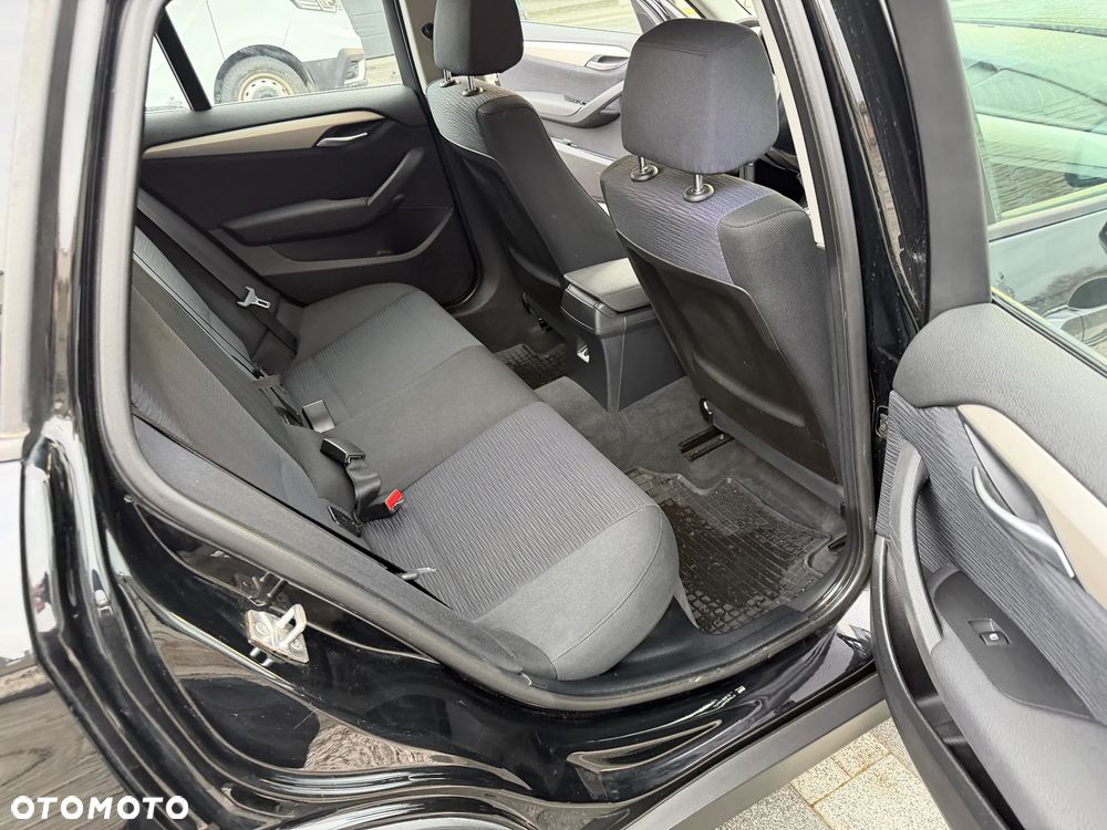 BMW X1 sDrive16d - 17