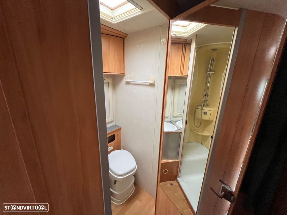 Adria Adriatik Coral S680 SP - 35