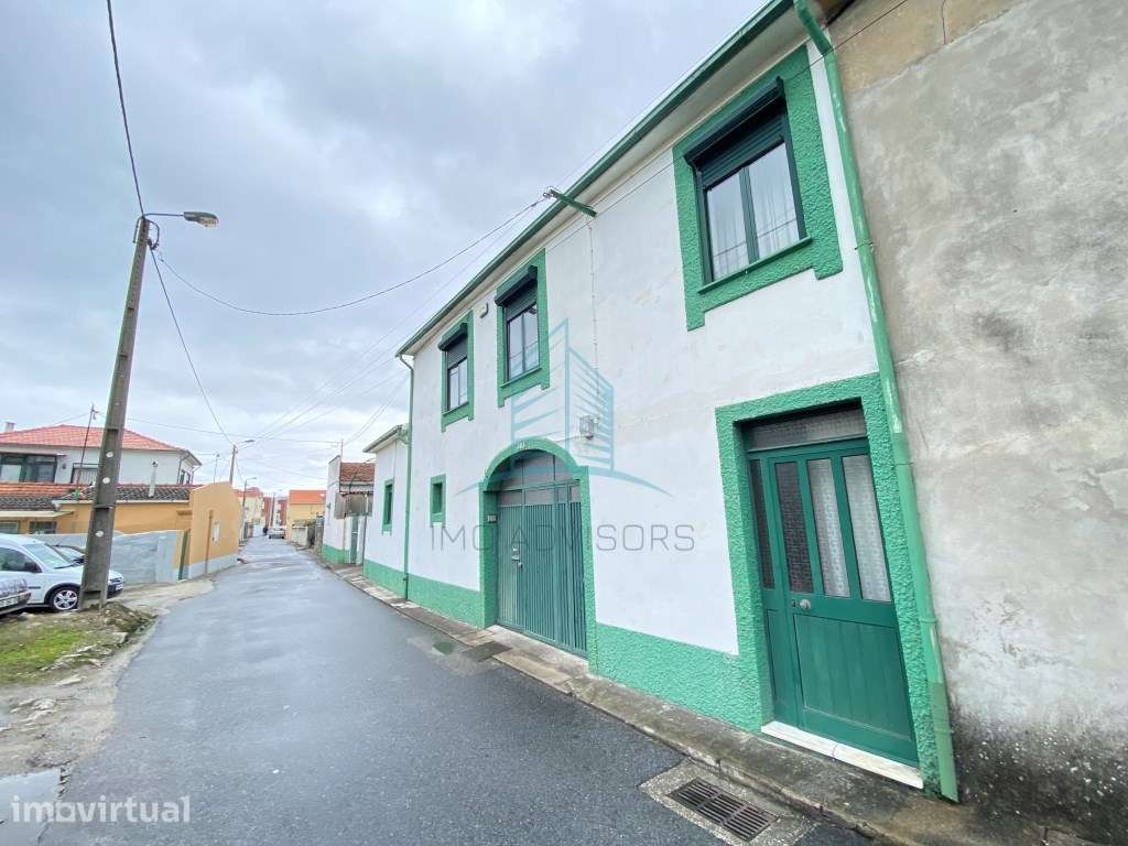 Moradia T4 em São Mamede Infesta, próximo à Via Norte - Grande imagem: 2/31