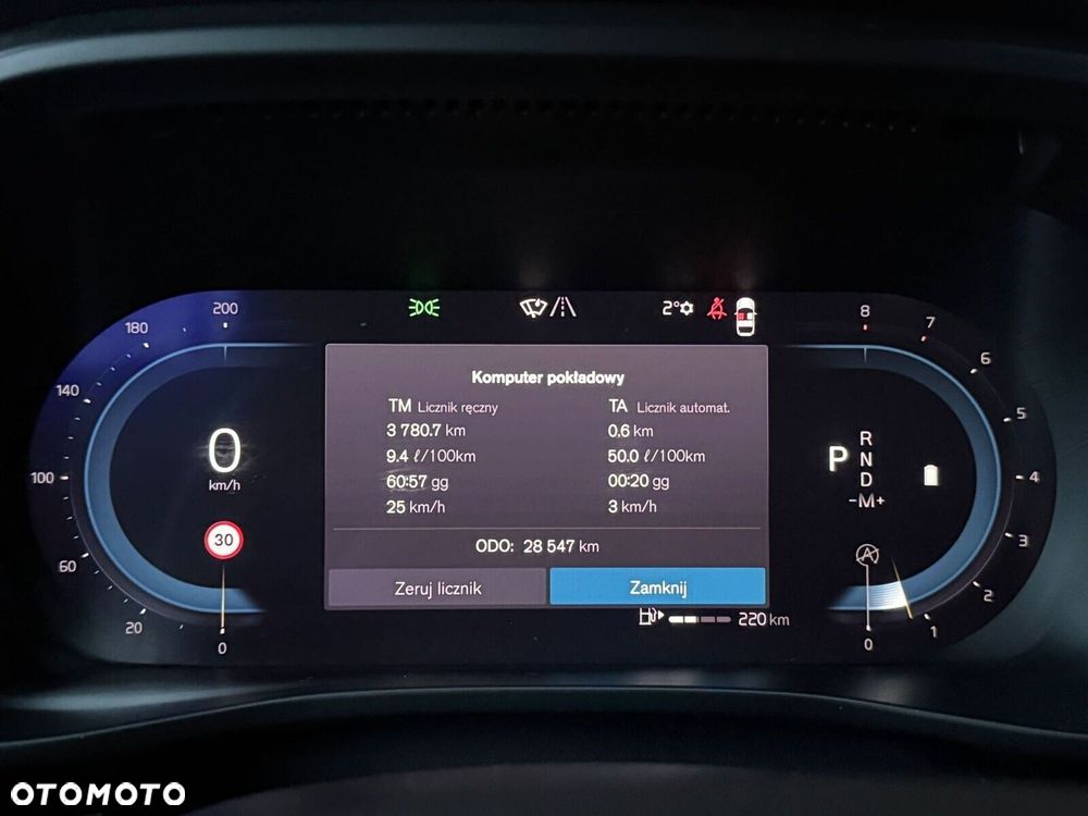 Volvo XC 40 B3 Plus Dark - 14