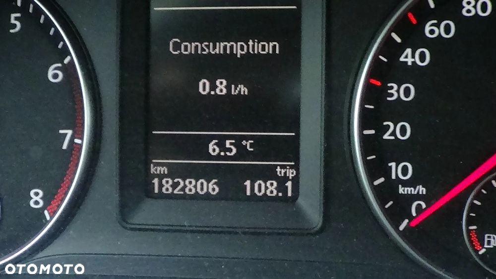 Volkswagen Jetta - 1