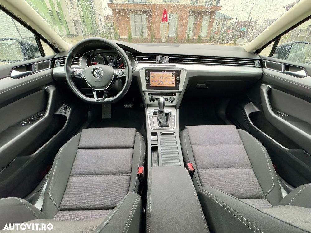 Volkswagen Passat - 17