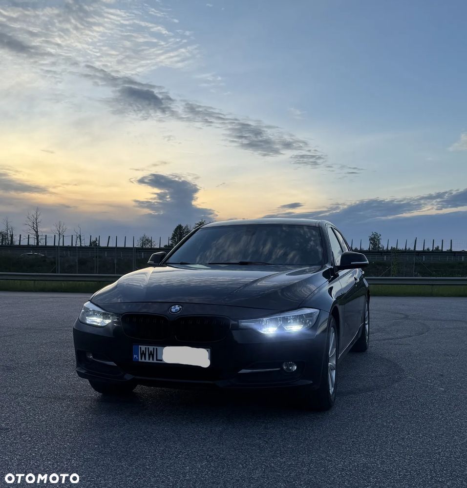 BMW Seria 3 320i - 2