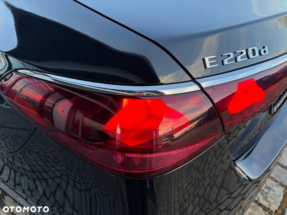 Mercedes-Benz Klasa E 220 d mHEV 4-Matic AMG 9G-Tronic - 10