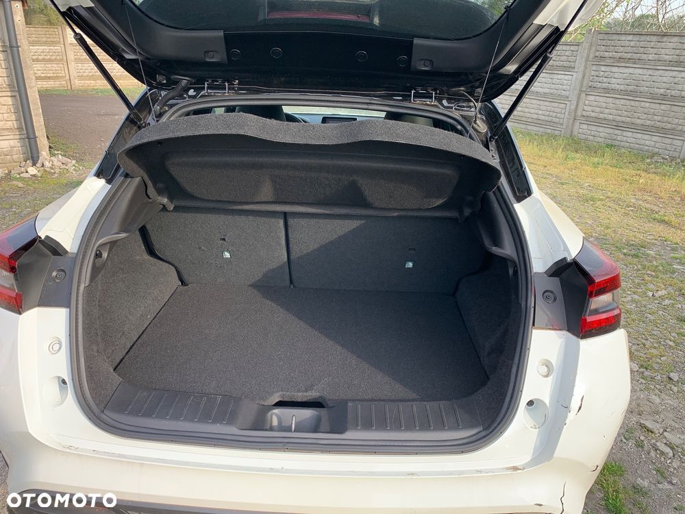 Nissan Juke 1.6 4AMT Premiere Edition - 26