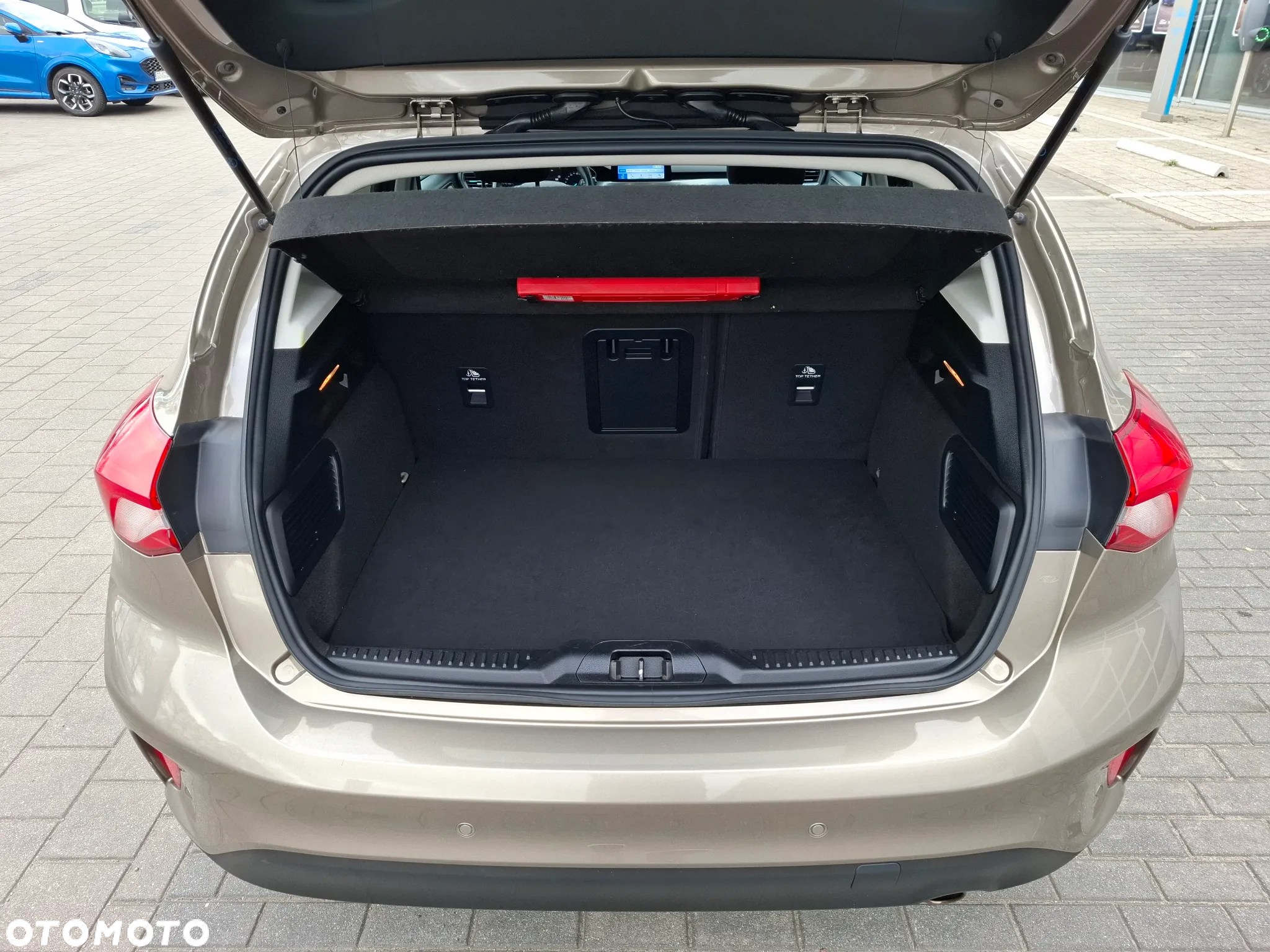 Ford Focus 1.0 EcoBoost Titanium ASS - 6