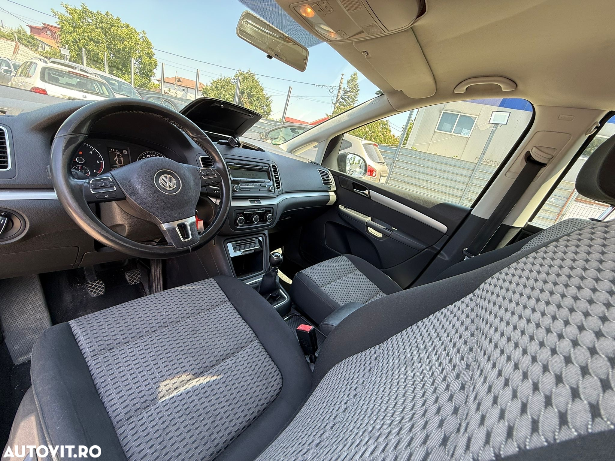 Volkswagen Sharan 2.0 TDI BlueMotion Technology Comfortline - 8