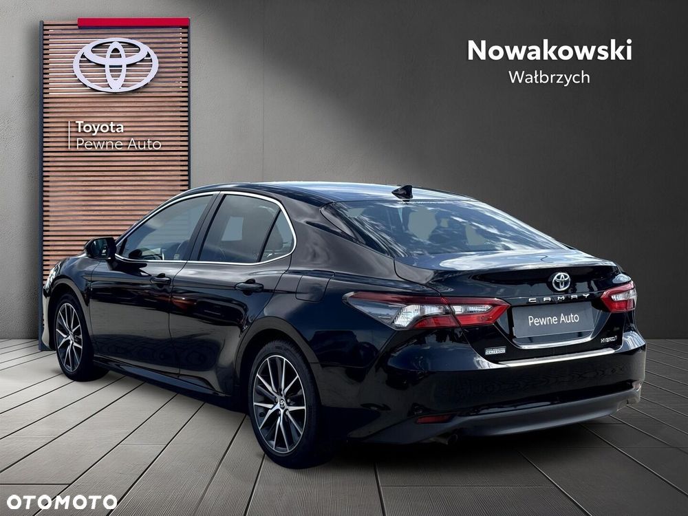 Toyota Camry 2.5 Hybrid Prestige CVT - 3