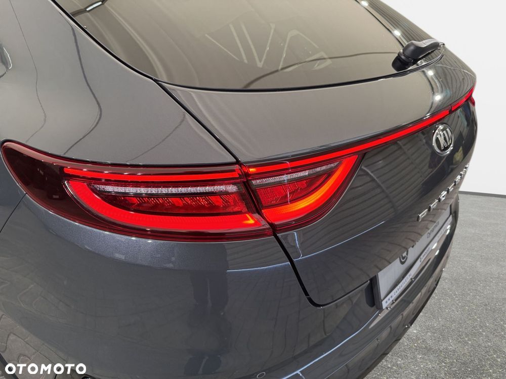 Kia ProCeed - 12
