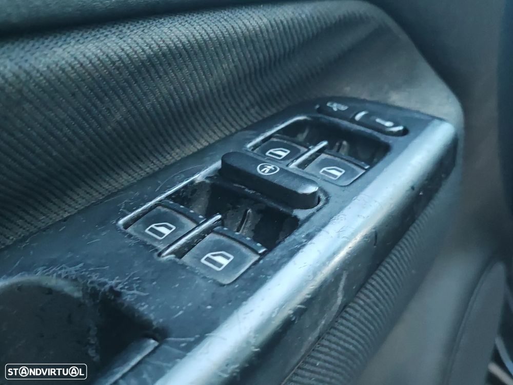 VW Golf 1.4i Confortline JE - 12