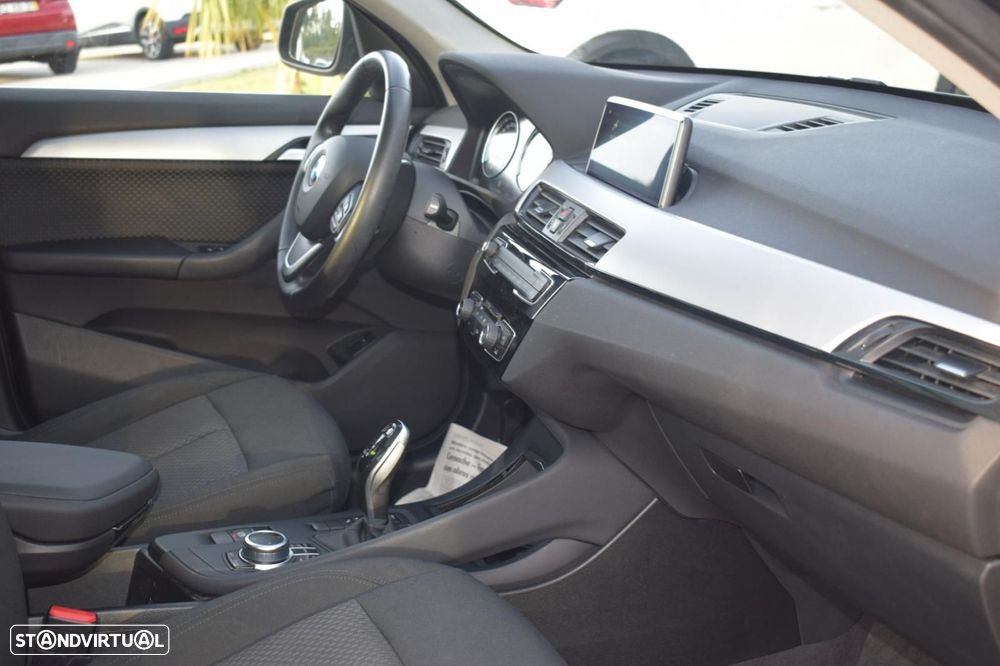 BMW X1 18 d sDrive Auto - 32