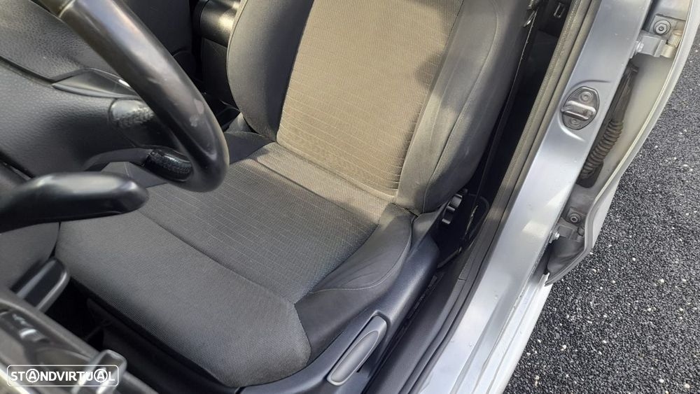 VW Polo 1.6 TDI Confortline BlueMotion - 14