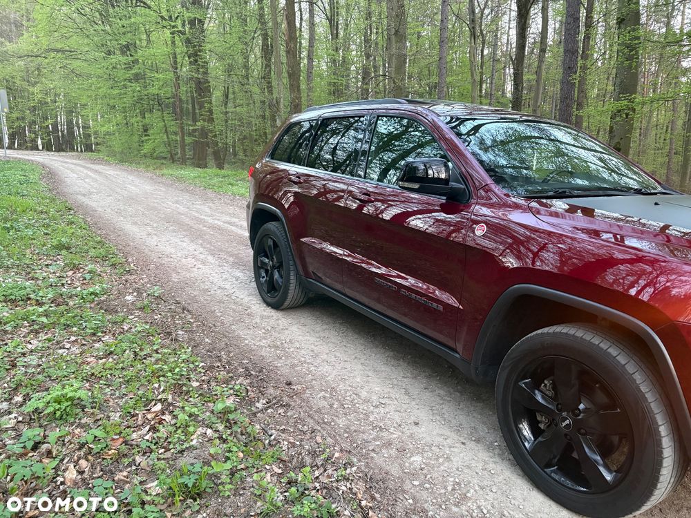 Jeep Grand Cherokee - 18