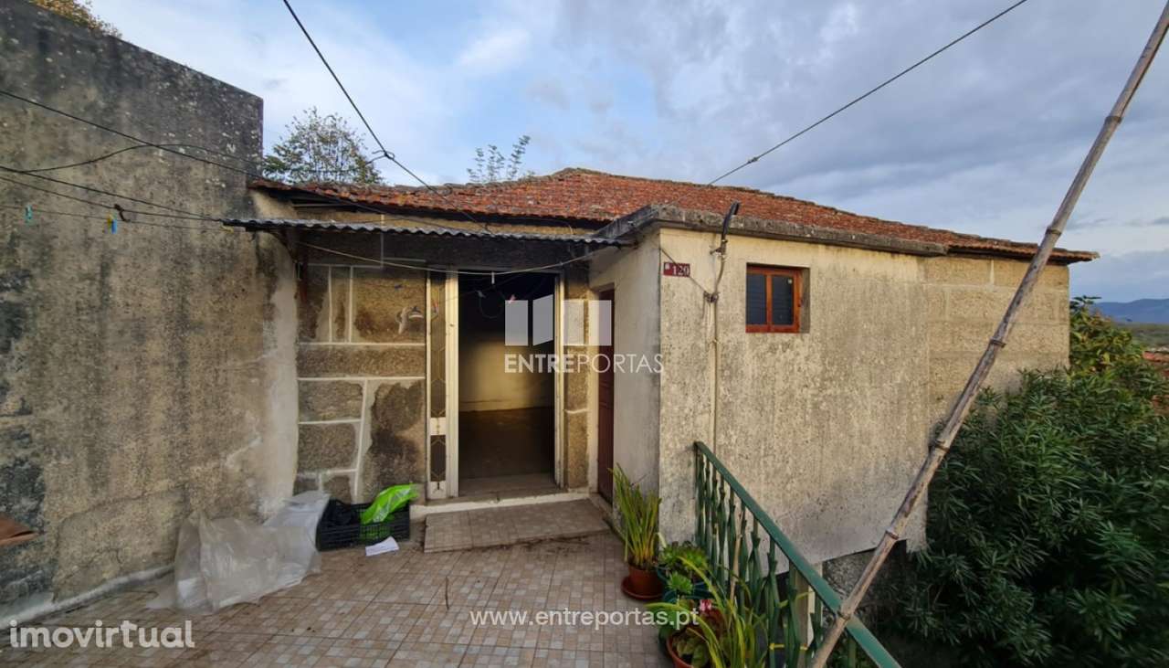 Venda de Três Moradias, Gestaçô Baião - Grande imagem: 4/22