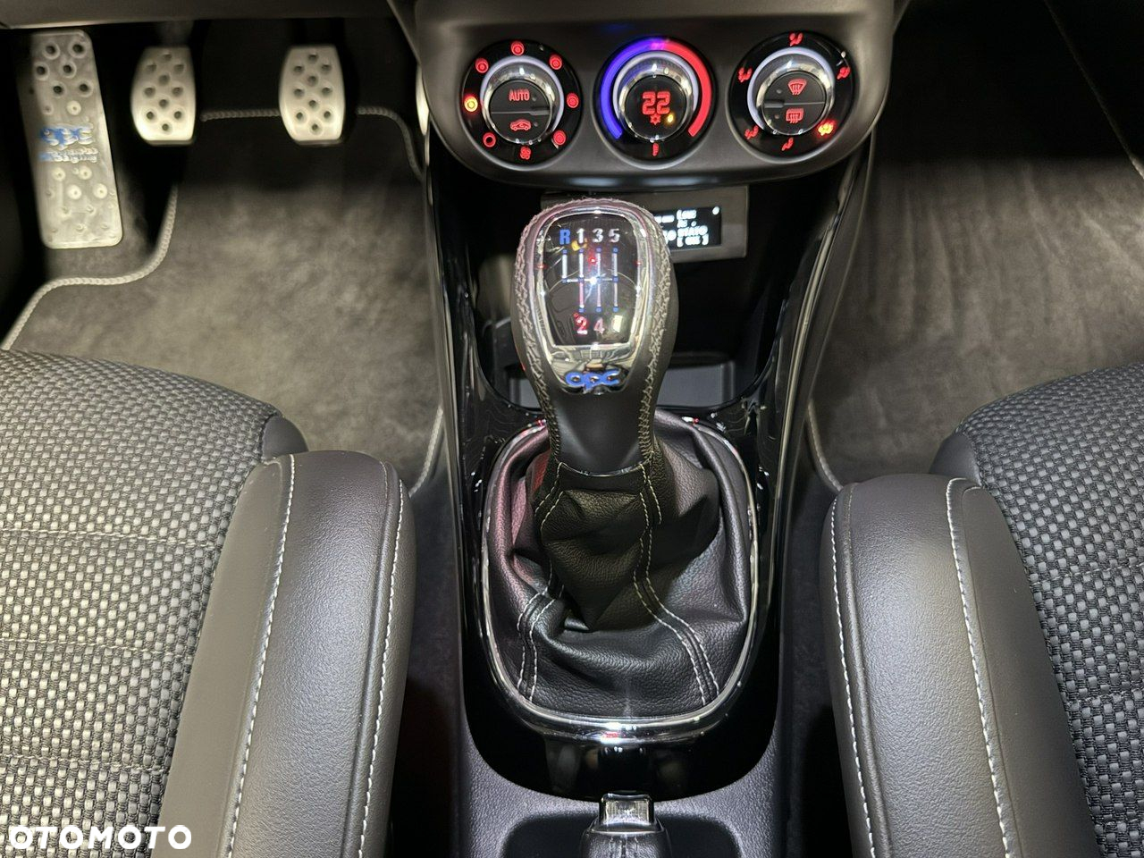 Opel Corsa 1.6 Turbo OPC - 38