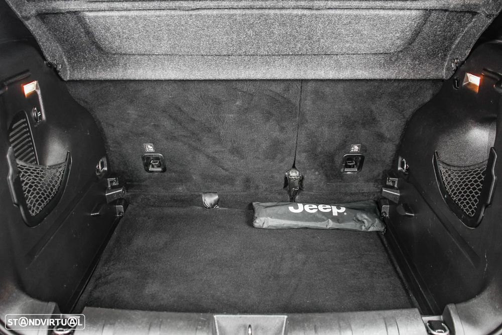 Jeep Renegade 1.6 MJD Limited - 27