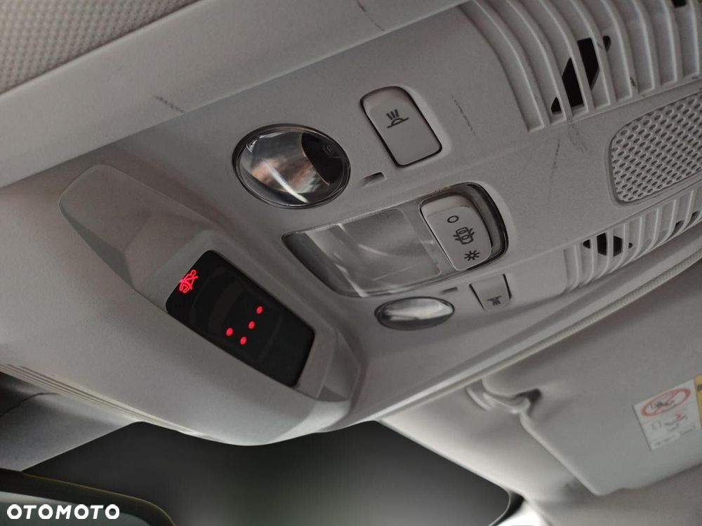 Peugeot 3008 1.2 PureTech Access S&S - 27