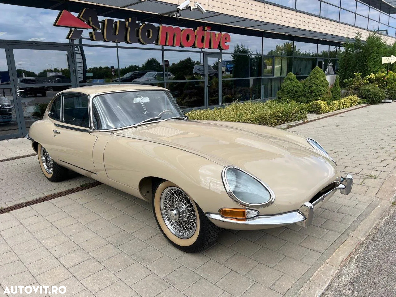 Jaguar E-Type - 2
