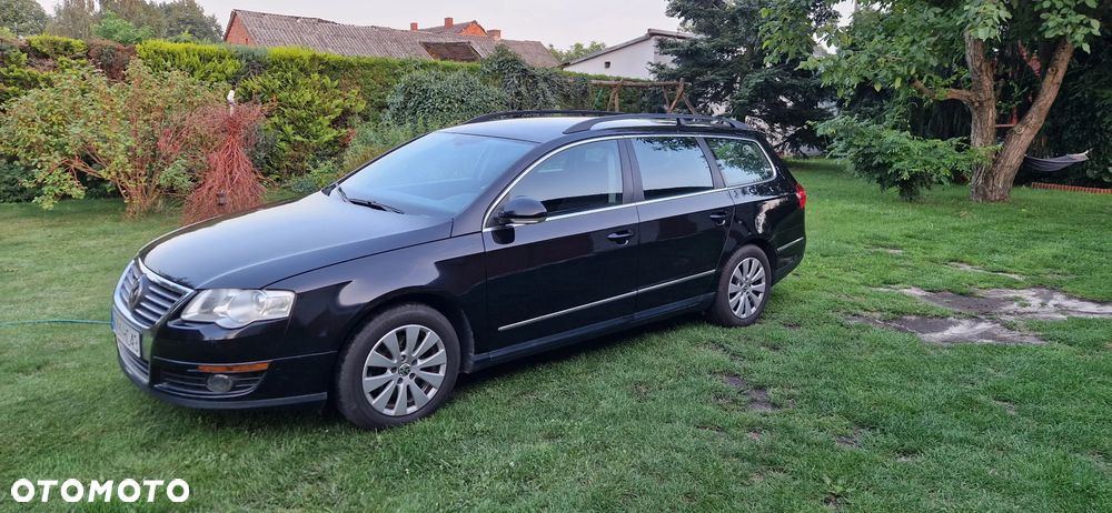Volkswagen Passat 1.9 TDI DPF BlueMotion - 4