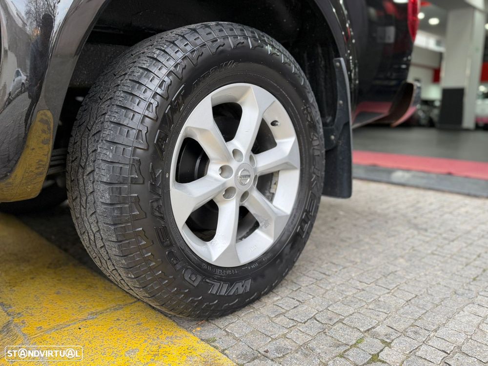 Nissan Navara 2.5 dCi CD LE Hi-Tech +P.Premium 4WD - 12