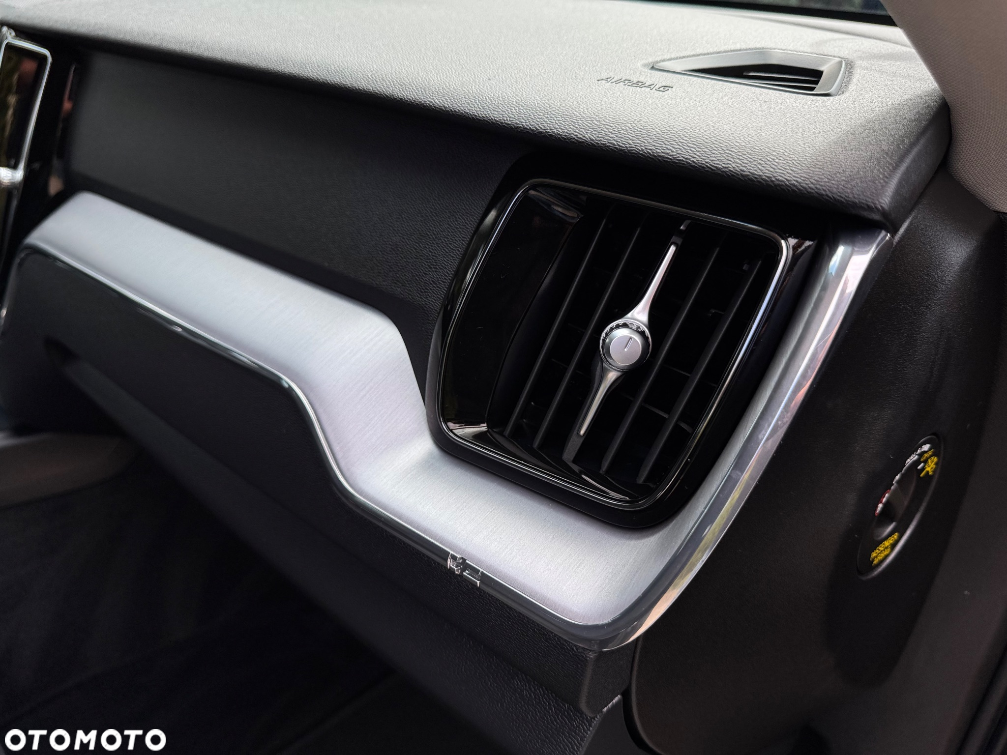 Volvo XC 60 D4 Geartronic Momentum - 34