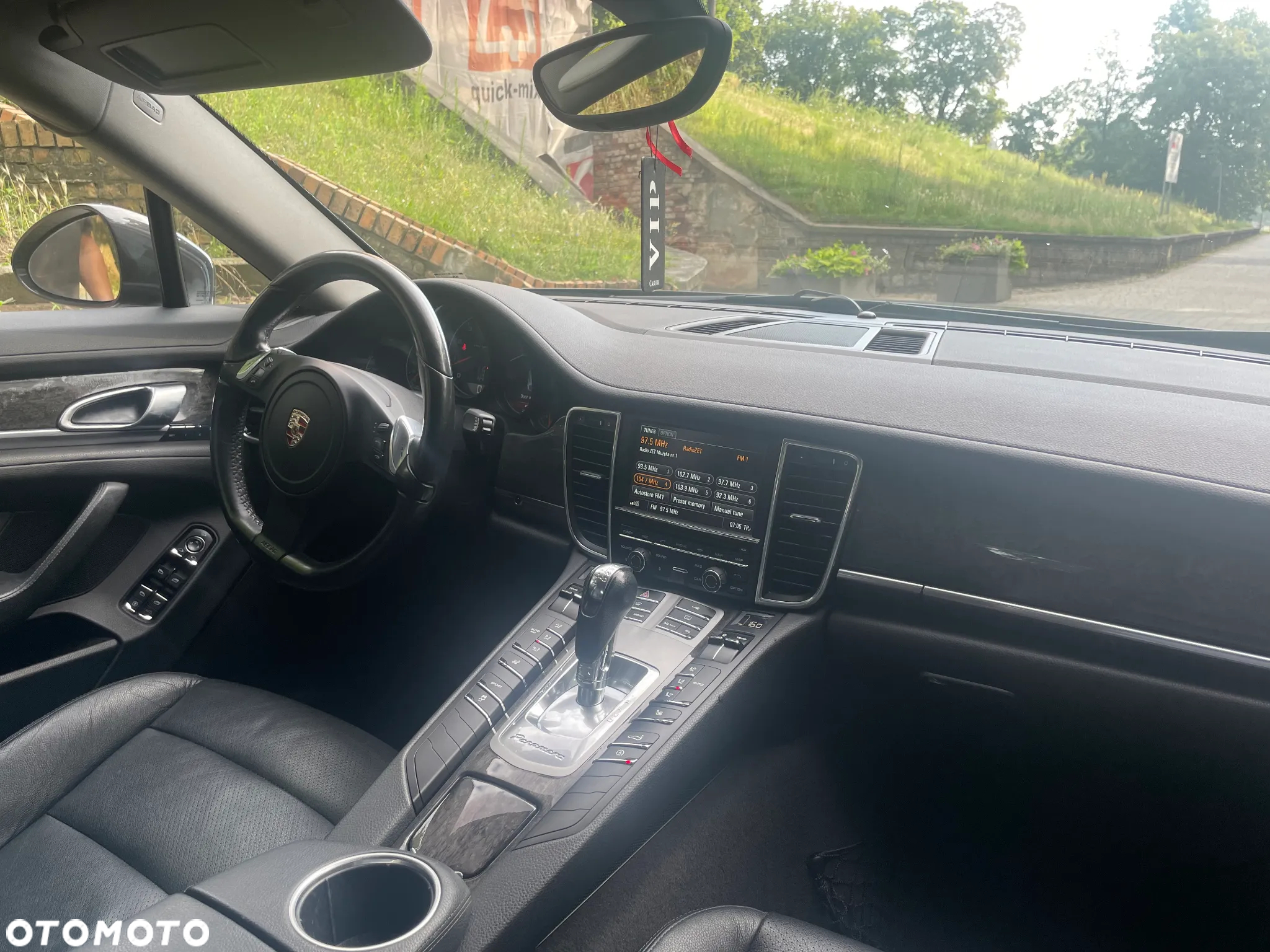 Porsche Panamera 4 PDK Platinum Edition - 17