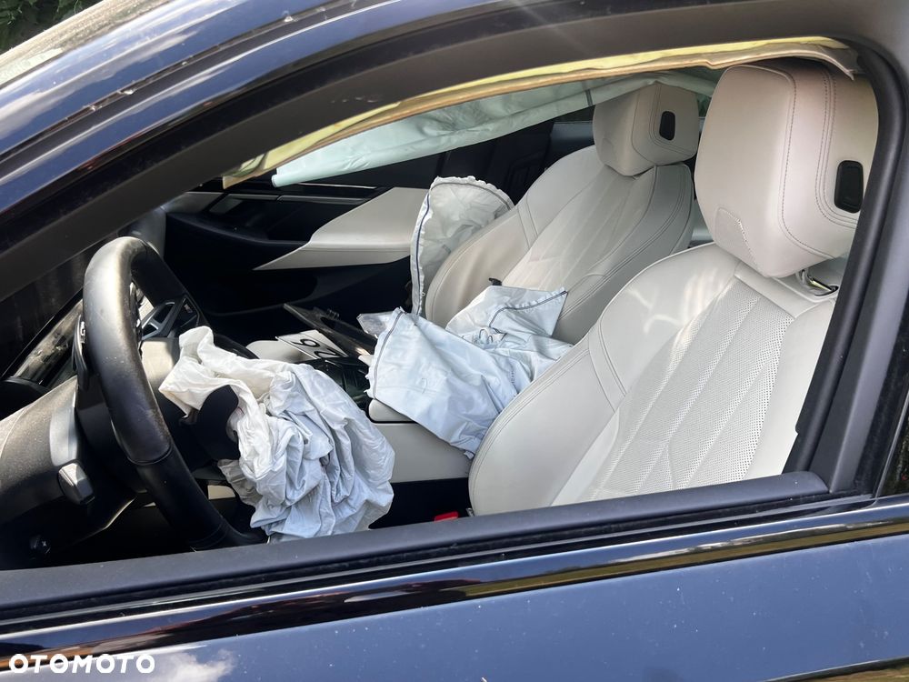 BMW Seria 5 520i mHEV M Sport - 9
