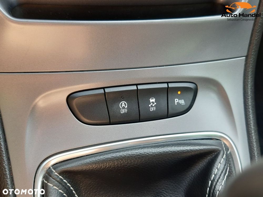 Opel Astra 1.4 Turbo Start/Stop Innovation - 32