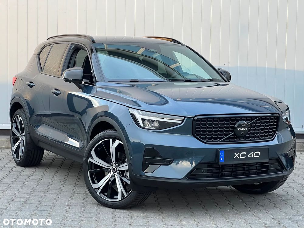 Volvo XC 40 B4 AWD Ultimate Dark - 8